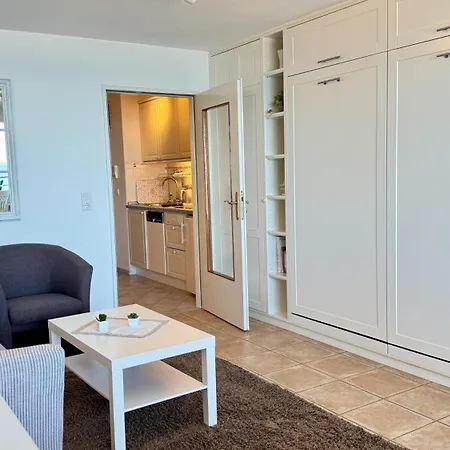 1-78, Seeseite, Haus Metropol, 4 Etage Apartment *