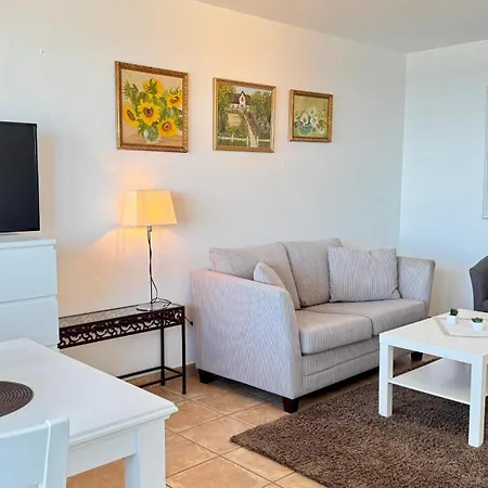 1-78, Seeseite, Haus Metropol, 4 Etage *